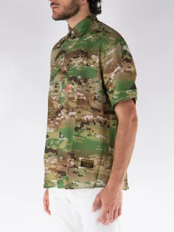 FUCT. Camicie<CAMICIA SHORTSLEEVE WORKWEAR CAMOUFLAGE Marrone, Verde