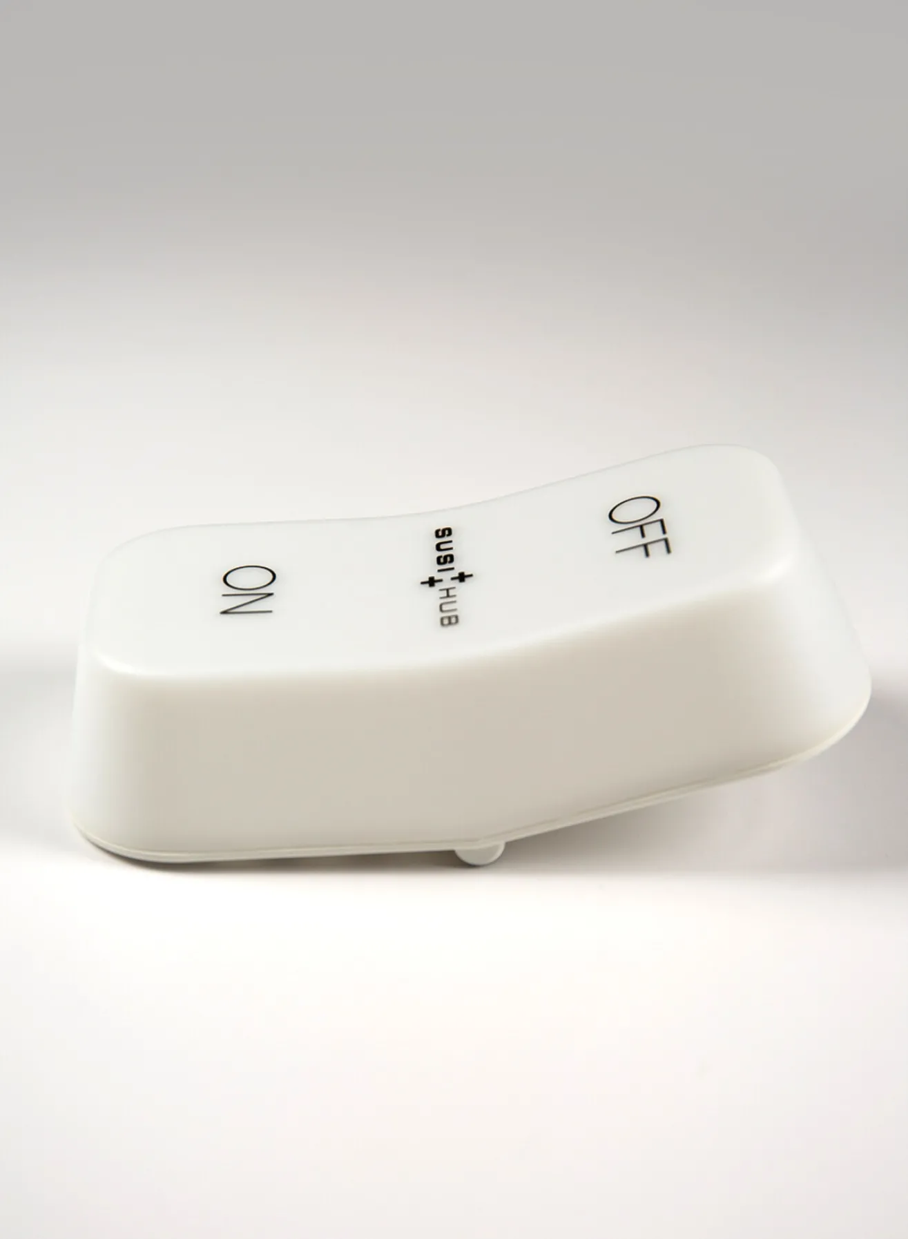 Illuminazione<LAMPADA ON-OFF SUSIHUB Bianco