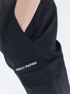 DAILY PAPER Pantaloni<PANTALONE ECARGO Nero