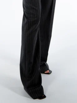ALESSANDRA RICH Pantaloni<PANTALONE SARTORIALE GESSATO Bianco, Nero