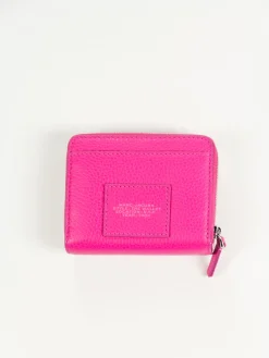 MARC JACOBS. Portafogli<PORTAFOGLIO THE LEATHER MINI COMPACT Fuxia