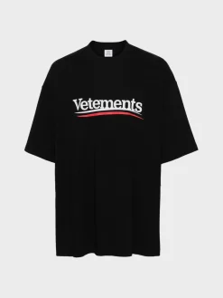 VETEMENTS. T-Shirt<T-SHIRT CAMPAIGN LOGO Bianco, Nero