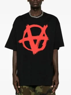 VETEMENTS. T-Shirt<T-SHIRT DOUBLE ANARCHY Nero, Rosso