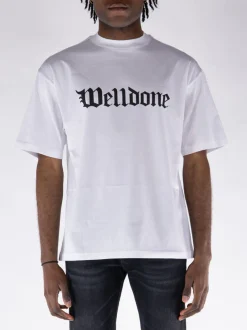 WE11DONE. T-Shirt<T-SHIRT GOTHIC LOGO PRINT Bianco, Nero