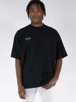 VETEMENTS. T-Shirt<T-SHIRT INSIDE-OUT EMBROIDERED LOGO Nero